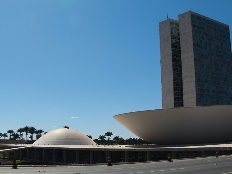 Câmara Federal exclui taxação dos fundos de pensão da reforma tributária